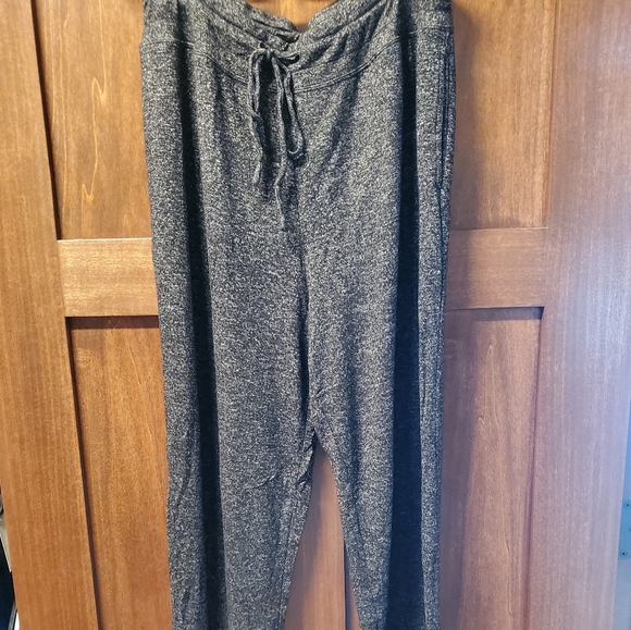Cuddl Duds Women's Soft Knit Matching Jogger Set Dark Charcoal Gray - Picture 7 of 8